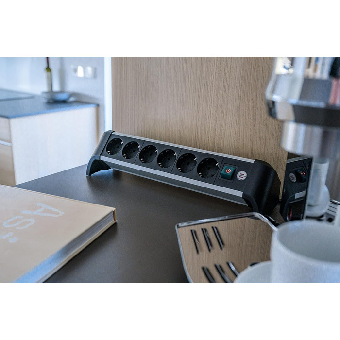 Смуга розеток Brennenstuhl Alu-Office-Line 6-фазна з алюмінію для столу (з вимикачем та 3м кабелем), Made in Germany