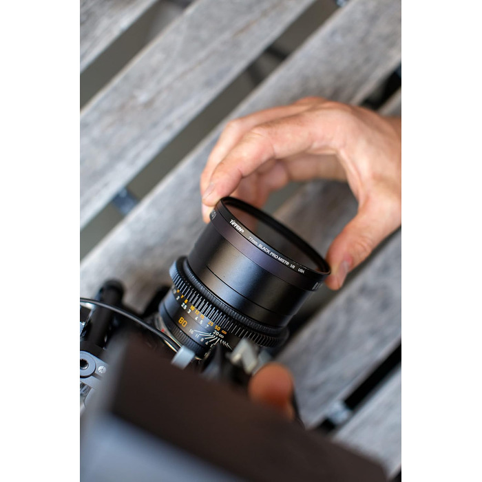 Фільтр Tiffen 49MM Black Pro-Mist 1/8 - для фото- та відеозйомки