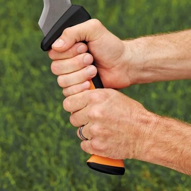 Мачете-сокира Fiskars з нейлоновим чохлом, 46 см, загартована сталь, чорний/помаранчевий, 1051236
