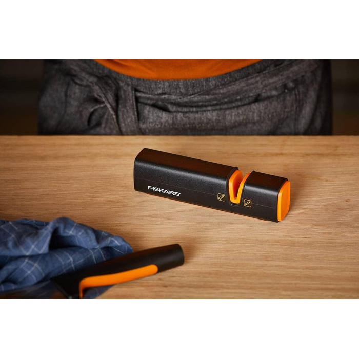 Точилка для ножів Fiskars Edge 17 см, дерев'яна (береза), чорна - 1003099
