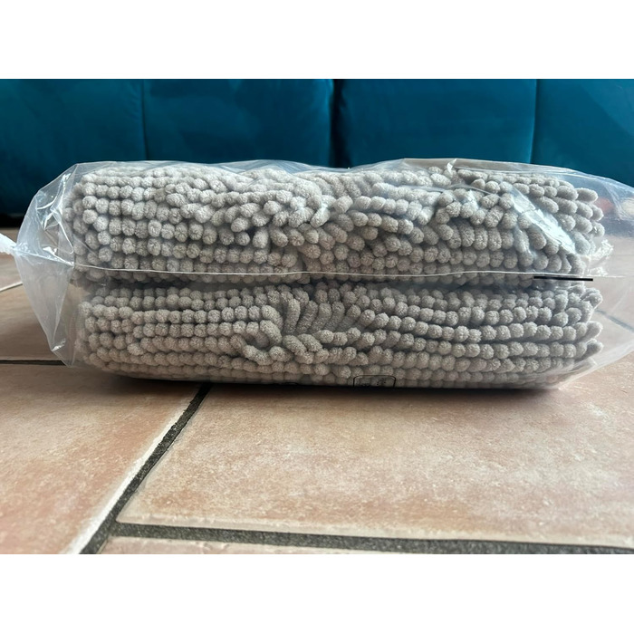 SANDERS Luxury Entrance Mat - Non-Slip, Machine Washable Doormat - 24'x36' - for Indoor Use, Pets, Entryway, Hallway, Camping - Grey