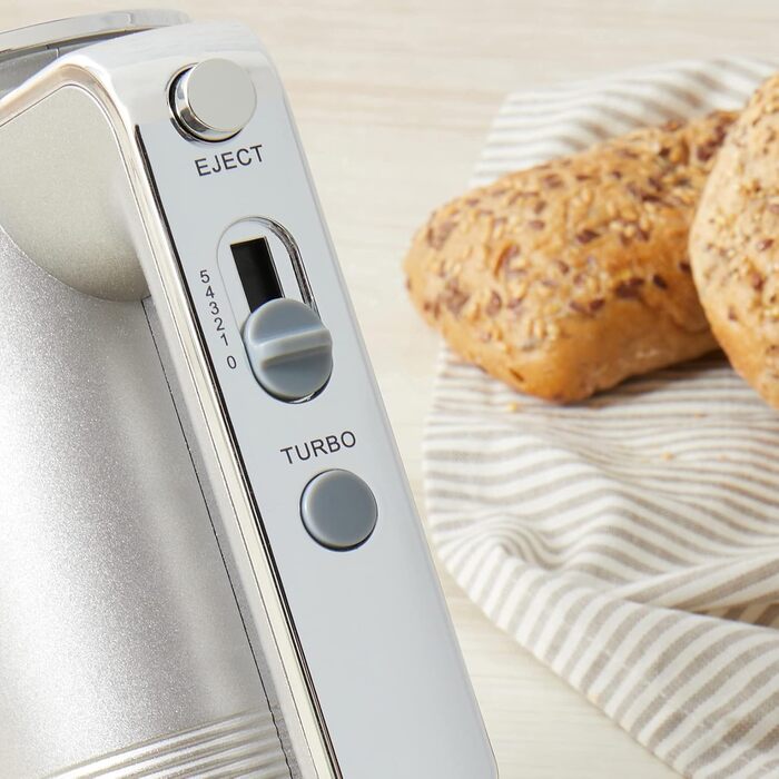 Ручний міксер Petra 300W з 5 швидкостями, турбо-функцією, гаками для тіста та вінчиками, сріблястого кольору з підставкою