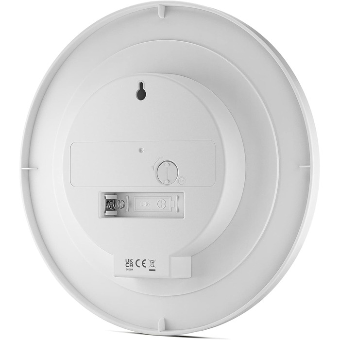Braun Classic analog wall clock with a quiet quartz movement, easy-to-read dial with a 20 cm diameter in white, model BC06W.