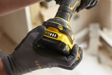 Шурупокрут Stanley V20 SFMCD700C2K 50Нм, 2x1,5Аг, у кейсі