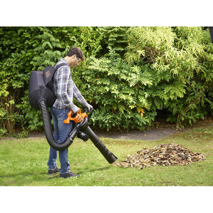 Електричний садовий пилосос-воздуходувка Black+Decker 3-в-1 BEBLV290, 2900 Вт, з подрібнювачем, 315 км/год, 55 л мішок-рюкзак, для терас, доріжок, під'їздів