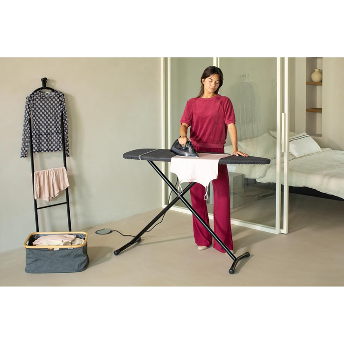 Гірчиця для прасування Brabantia Bügelbrett B, 124 x 38 см, 100% Fairtrade-Baumwolle, стабільна, регульована по висоті, з підставкою для праски, Denim Black