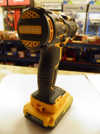 Акумуляторний шурупокрут ADLER 20V 3409.6