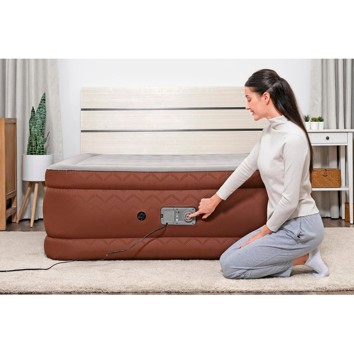 Повітряний матрац двопомісний Bestway AlwayzAire Fortech Comfort Choice+ з насосом, 203 x 152 x 51 см, навантаження 350 кг, USB-порти, нічник, сумка та ремкомплект