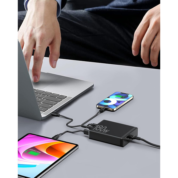 Зарядний пристрій USB 6 портів з LCD екраном, GaN швидка зарядка USB-C, сумісний з MacBook, iPad, iPhone 16/15/14/Pro/Max, Samsung Galaxy S23 (Чорний)