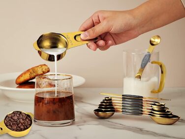 Gold-colored measuring cups and spoons, 15 pieces, 18/8 stainless steel, including 7 stackable metal measuring cups, 8 magnetic measuring spoons – ideal kitchen aids for cooking and baking