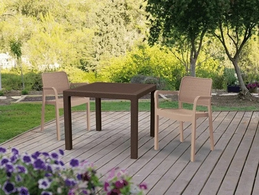 Квадратний пластиковий стіл Keter, 95 x 95 x 75 см