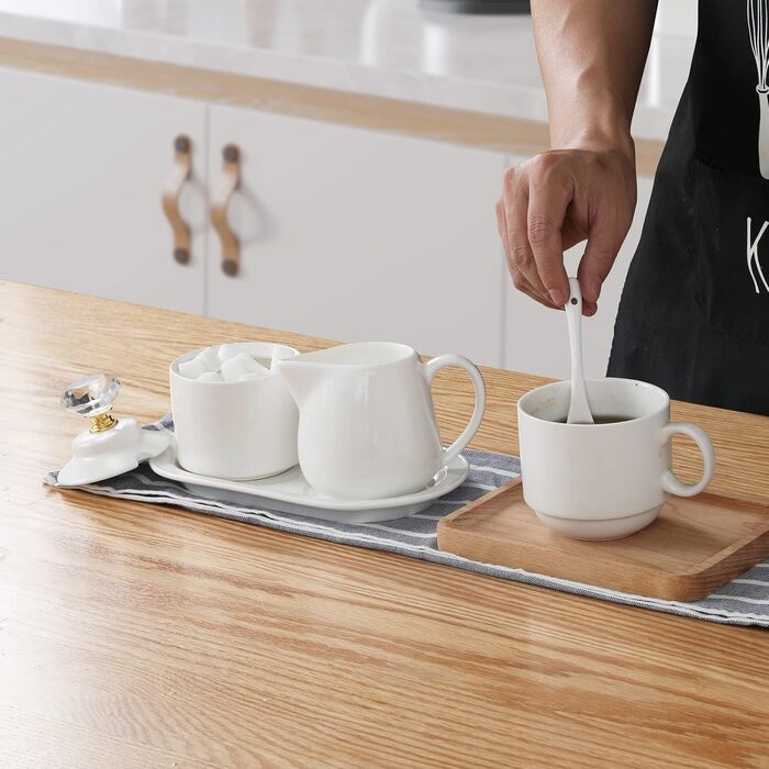 4-piece porcelain sugar and milk jugs with tray and crystal lid (gold-colored)