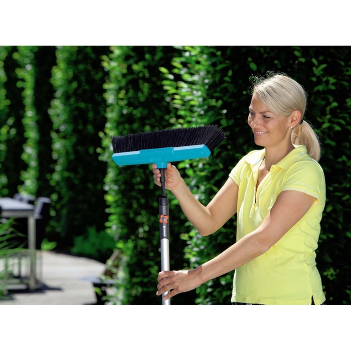 Вулична щітка Gardena 3621-20 cs, для підмітання, пластикові щетини