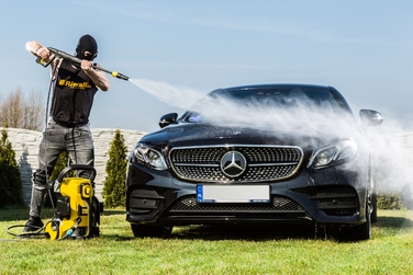 Мийка високого тиску Riwall KOX250M L7 250barEW + піноутворювач + щітка для тротуарної плитки