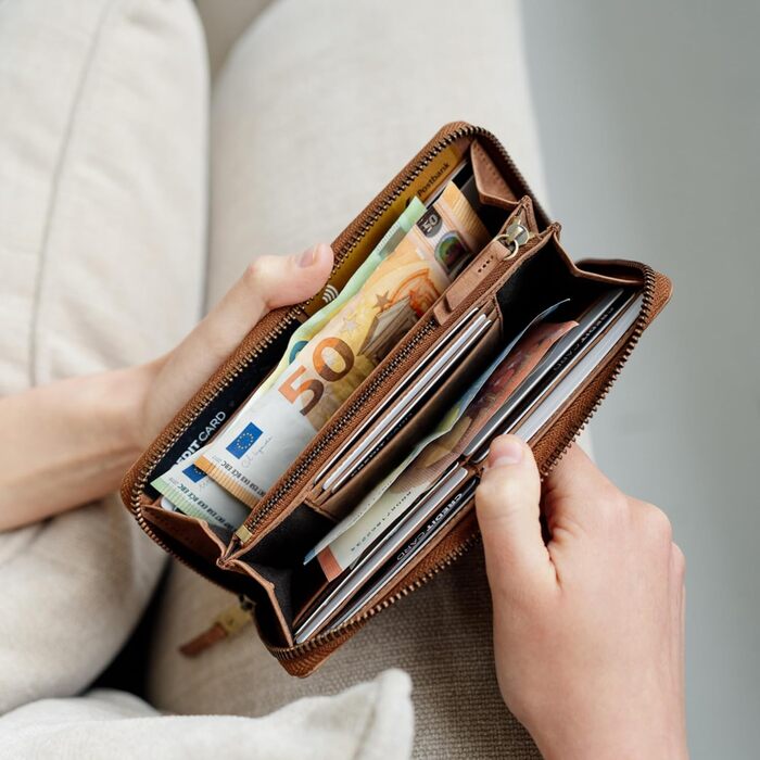 Жіночий шкіряний гаманець Berliner Bags Palma, з RFID-захистом, у подарунковій коробці, коричневий, великий