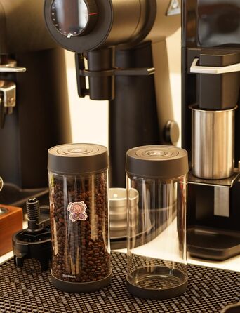 OUTPEAK 2025 Kilo Auto Вакуумна кавова банка 1,8L для 601.0 г кавових зерен, автоматичне управління, нержавіюча сталь, з ложкою, 6-місячний запас свіжості (Barista Champion's Choice) (G1350)