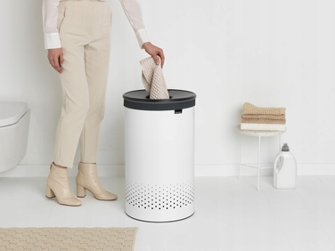 Кошик для білизни з кришкою Brabantia, 60 л, білий