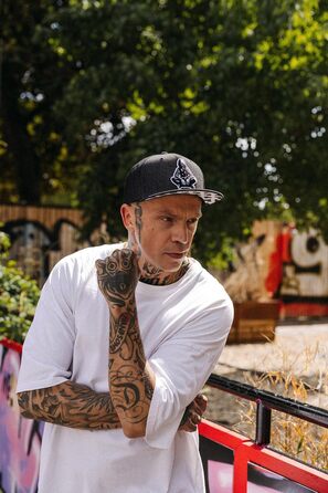 Кепка Nebelkind Snapback чорного кольору з деніму, унісекс, регульований розмір, стильна бейсболка в стилі streetwear