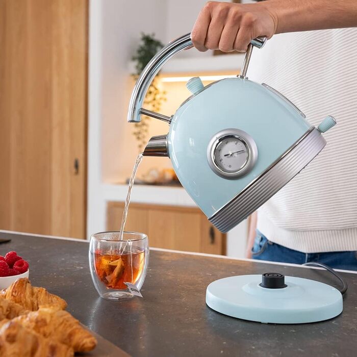 Електричний чайник Cecotec ThermoSense 420 Light Green: 1,8 л, 2200 Вт, регулювання температури, нержавіюча сталь, вінтажний стиль, зелений (блакитний)