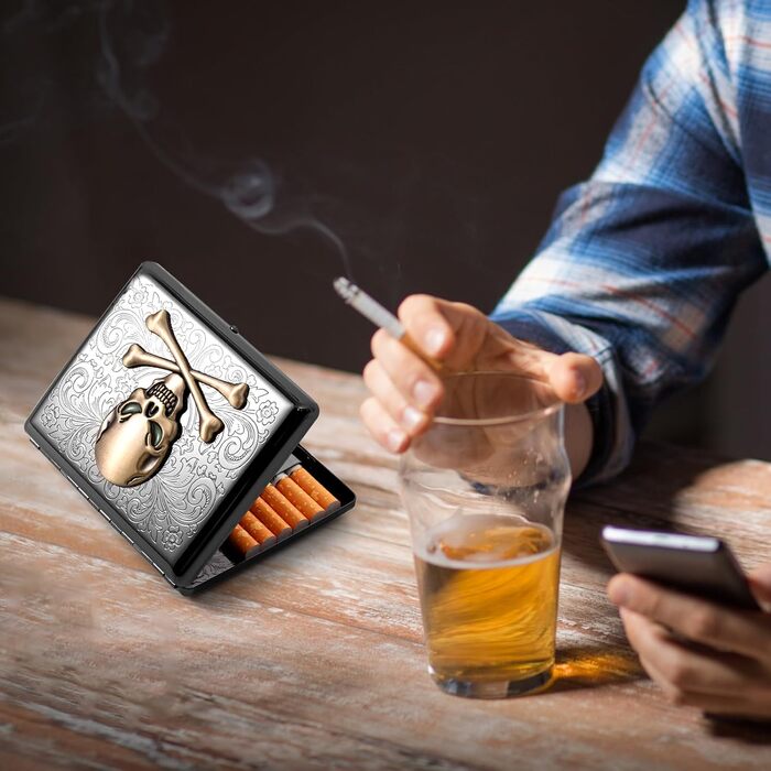 Металеве тютюнотримач вінтажний для жінок та чоловіків, вміщує 18-20 сигарет (100 мм), чорний з черепом