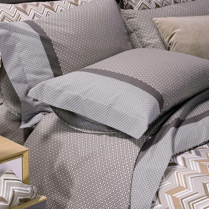 Caleffi - Bedding Set for Double Bed made of 100% Cotton, 240 x 280 cm, Fitted Sheet for Double Bed, Mattress Protector 180 x 200 cm, for Mattress with a Height of 25 cm, 2 Pillowcases 50 x 80
