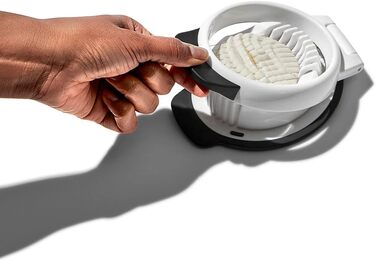 Ручний міксер OXO Good Grips з нержавіючої сталі для збивання яєць