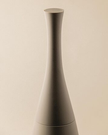 Мінімалістична щітка для унітазу COSMIC SAKU в скандинавському стилі з пластику та смоли. Тримач для щітки для унітазу чорного кольору матового.