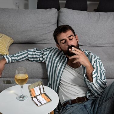 Металеве тютюнотримач на 20 сигарет, вінтажний дизайн, для чоловіків та жінок, з подарунковою коробкою