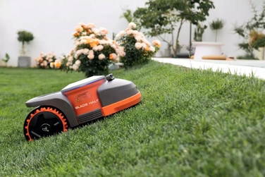 Робот-газонокосарка Segway Navimow i108E 4G, ширина косіння 18 см