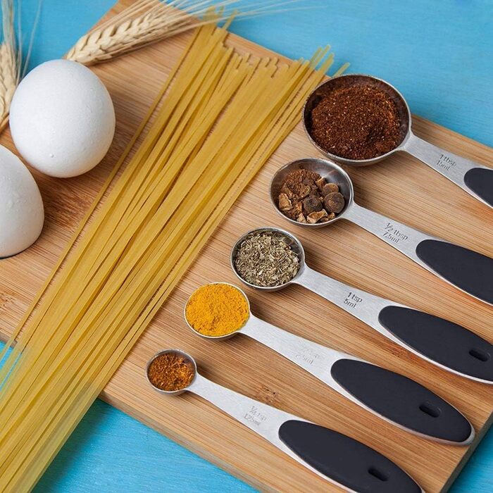Stainless steel measuring cups and spoons, 10-piece set with storage rings, nesting teaspoons for measuring dry and liquid ingredients. Spoons