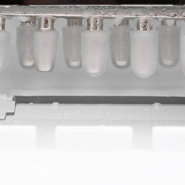 Машина для приготування льоду Klarstein Eiswürfelmaschine Klein, 3.3 л, 15 кг льоду, 2 розміри, LED-дисплей (Білий)