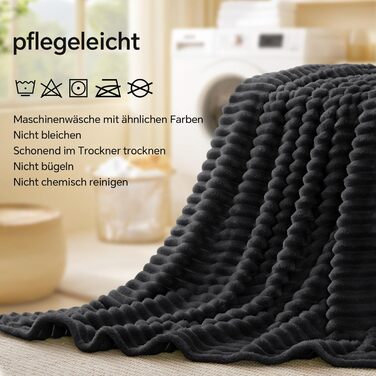 Чорна флісова ковдра BEDELITE 125x150 см - м'яка та тепла для дивана, декору та відпочинку