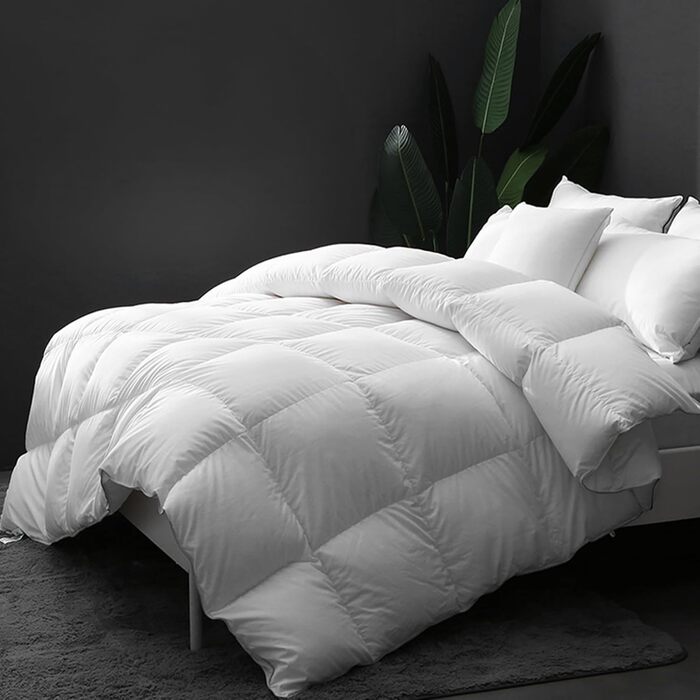 DWR Year-Round Down Comforter 220x240cm Bed Comforter made of Goose Down and Feathers, Extra Soft Organic Cotton Quilted, Medium Transition Comforter, Oeko-TEX and Downpass Certified, Down Comforter, White 220 x 240 cm White / Year-Round Comforter
