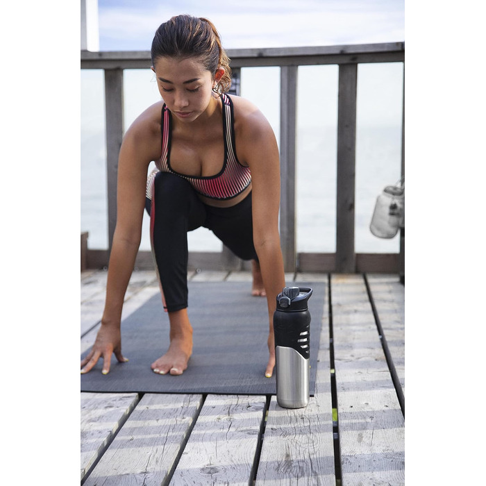 Under Armour Stainless Steel Water Bottle, insulated, carabiner clip, leak-proof, for kids and adults, all sports, gym, 680 ml