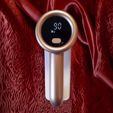 Акумуляторна машинка для видалення ковтунців ADLER з LCD-дисплеєм, 5 Вт