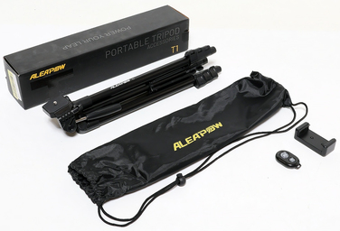 Штатив-трипод MLT01, 136 см, чорний