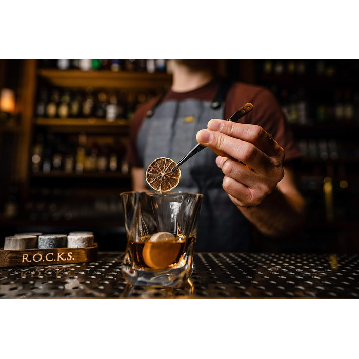 Набір для віскі R.O.C.K.S. з 6 гранітних каменів ручної роботи та дерев'яна подарункова шкатулка