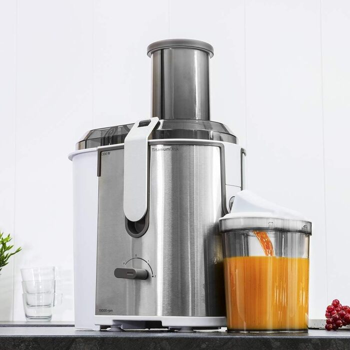 Соковитискач Cecotec Orbital Extreme Titanium 19000 XXL: для фруктів та овочів, 19000 об/хв, 1300 Вт, титанове лезо, 2 швидкості, BPA-free (білий, 2000 мл)