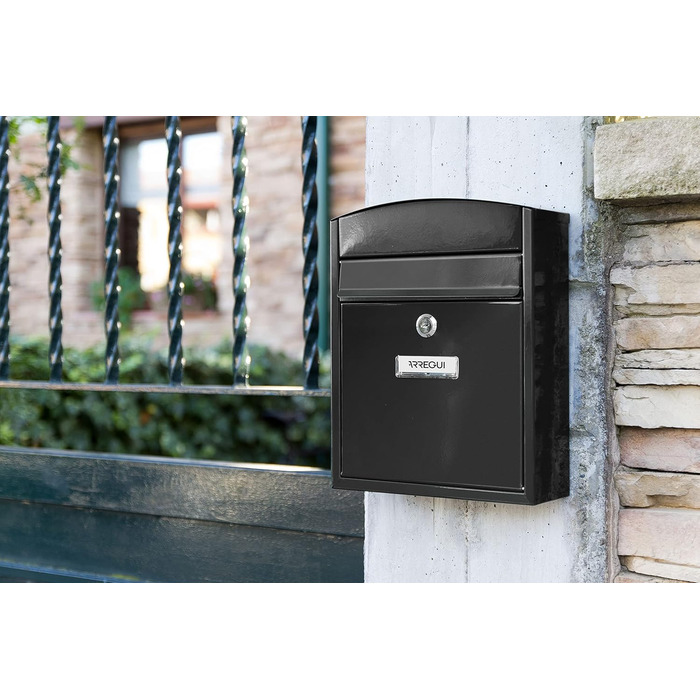 Поштова скринька ARREGUI Compact E5731 з оцинкованої сталі, біла (S, DIN A5), вулична, водонепроникна, з табличкою для імені, 2 ключі, легкий монтаж