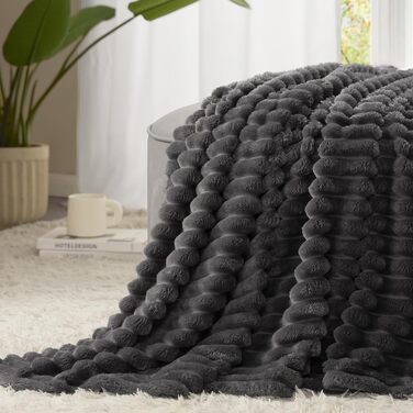Плед WAVVE: м'який флісовий плед для дивану, софи, кімнати. 150 x 200 см, сірий