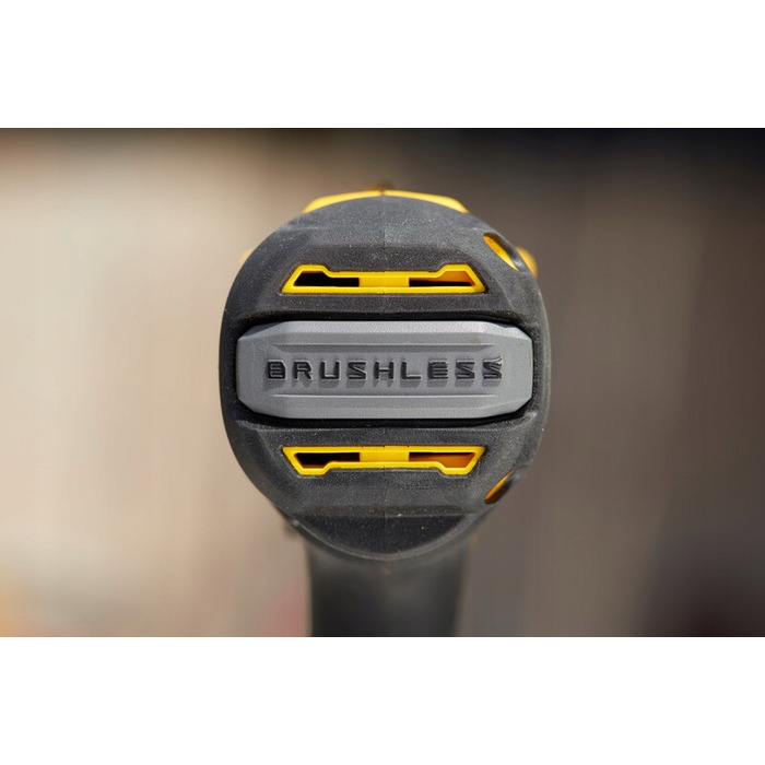 Ударний дриль-шурупокрут Stanley FatMax v20 SFMCD721M2K 18V (2x 4.0Аг) у кейсі