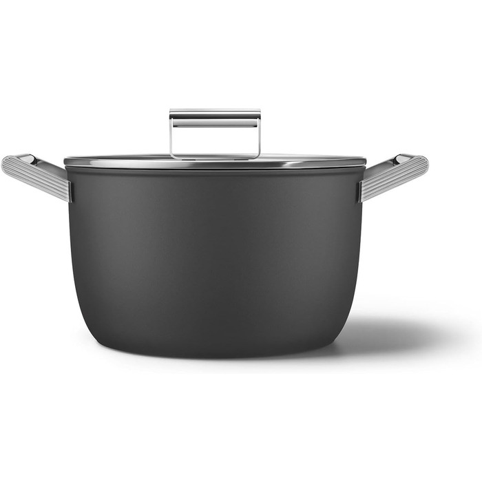 Електричний чайник Smeg KLF05CREU, 0.8 л, чорний: нержавіюча сталь, безпека, LED-дисплей, антиковзаюча основа