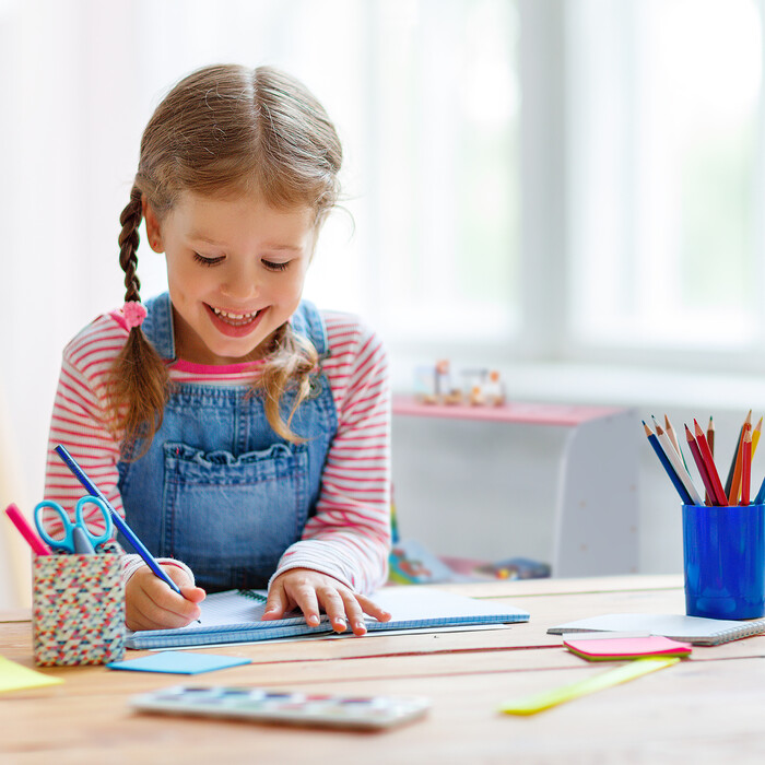 Relaxdays Adjustable Height Kids' Table