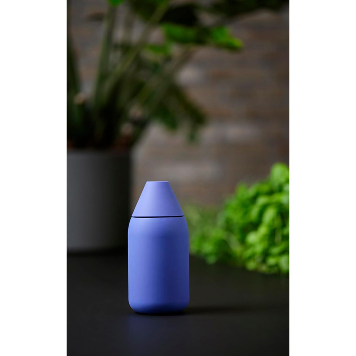 Zone Denmark Singles Dish Soap Dispenser Kitchen, Soap Dispenser, Dish Soap Dispenser, Easy Refill & Easy Dosage, Ø 7 cm, Height 15 cm, Capacity 300 ml, Indigo