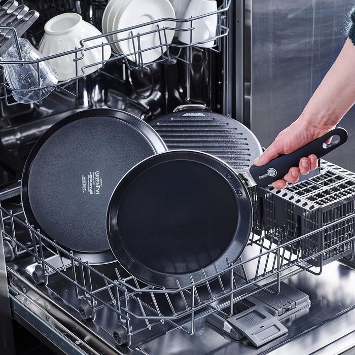 GreenPan Essentials кругла гриль-сковорода 28 см, керамічне антипригарне покриття, без PFAS, для індукції, для посудомийки, чорна