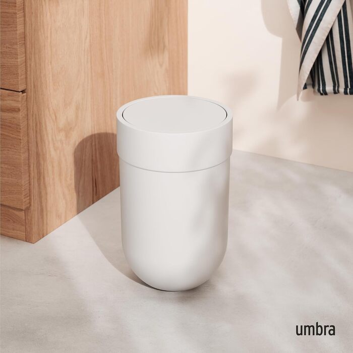Сміттєвий відер Umbra Touch з гойдальним кришкою, 6 л, білий