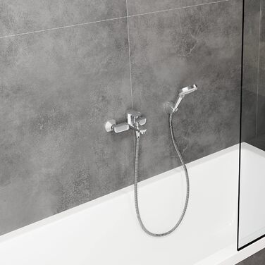 hansgrohe Vernis Blend - water-saving shower set, round shower head 9.7 l/min (EcoSmart) with 1.60m shower hose and shower head holder, hand shower with 2 spray patterns, Chrome