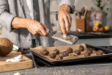 Терка ZWILLING Pro Fein: нержавіюча сталь, 34 см, ергономічна ручка, сірий колір