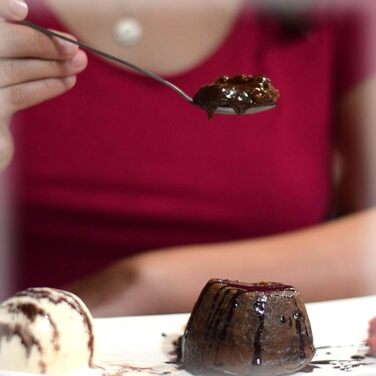 Набір ложок Com-Four® 12 шт. з нержавіючої сталі з довгим руків'ям (17/19.5 см) для коктейлів, чаю, кави, молочних коктейлів, матча, холодних напоїв та десертів