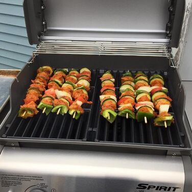 Решітка для гриля Weber Spirit 300 серії (44,5 x 30 см), чавунна, сумісна з E310, E320, E330, SP310, Genesis Silver B/C, замінна частина для Weber II 300